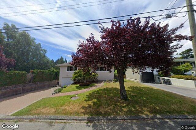 Street view of 1141 Hadfield Ave, Esquimalt