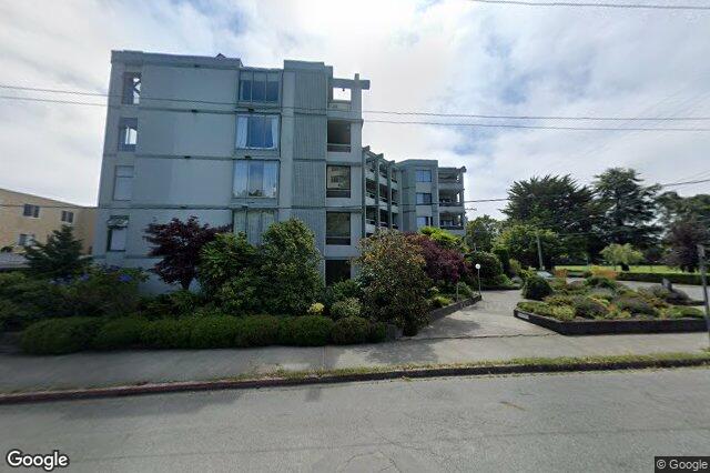 Street view of 203 – 2605 Windsor Rd, Oak Bay