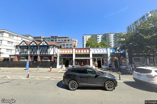 Street view of 1015 Fort St, Victoria