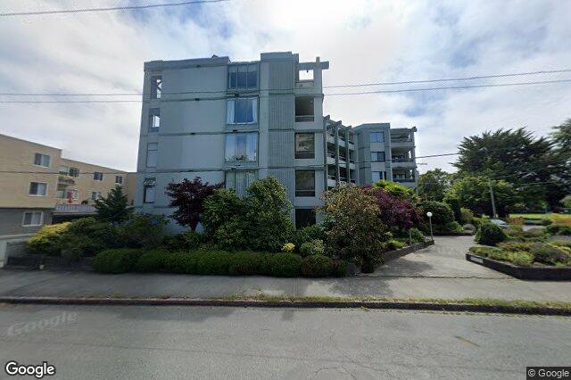 Street view of 304 – 2605 Windsor Rd, Oak Bay