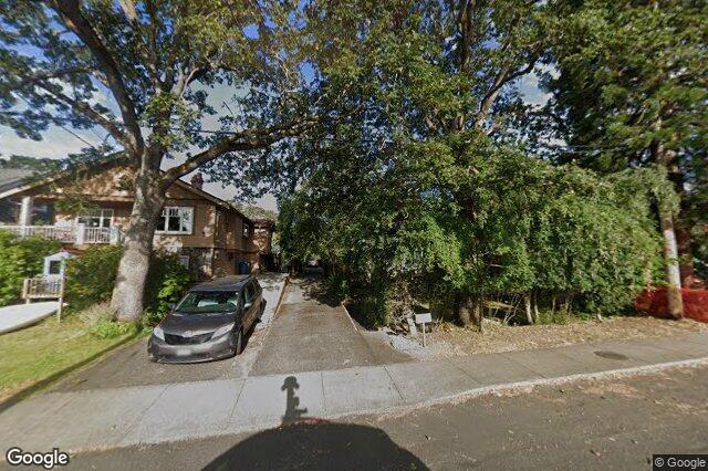Street view of 1274 Hewlett Pl, Oak Bay