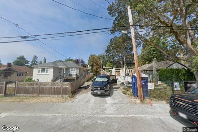 Street view of 1280 Hampshire Rd, Oak Bay