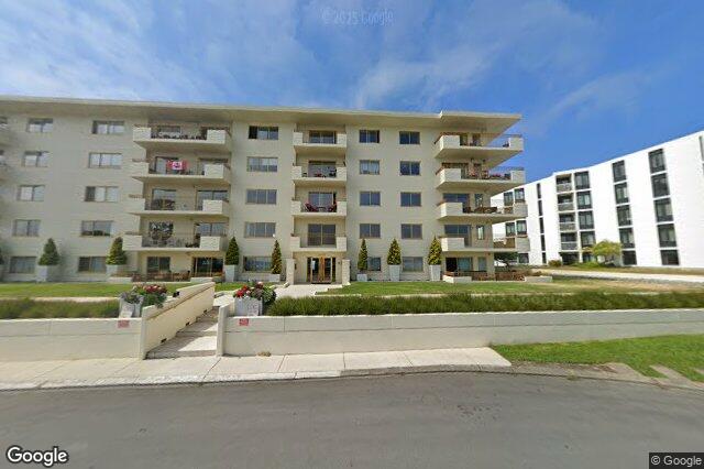 Street view of 202 – 1440 Beach Dr, Oak Bay