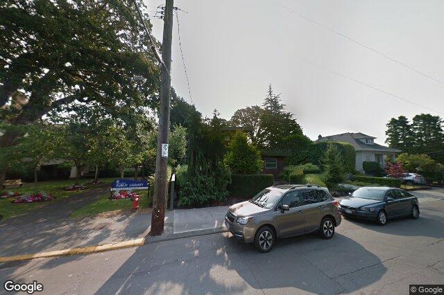 Street view of 1395 Hampshire Rd, Oak Bay