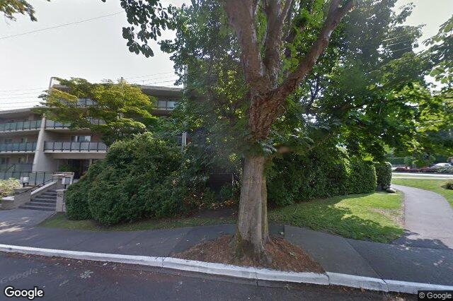 Street view of 414 – 1419 Stadacona Ave, Victoria