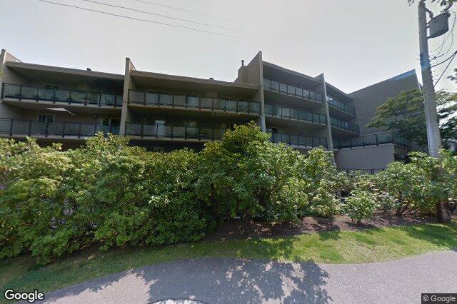 Street view of 309 – 1419 Stadacona Ave, Victoria