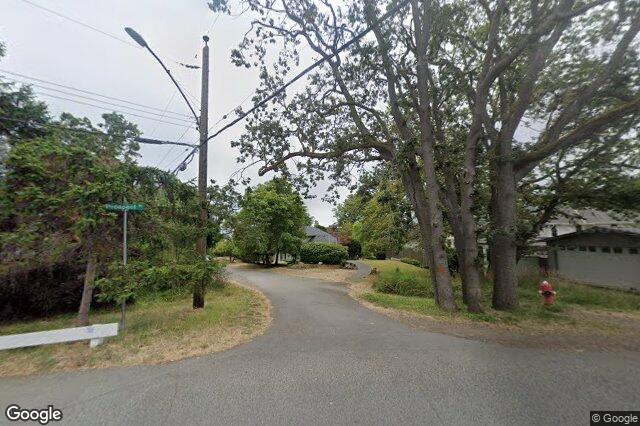 Street view of 2425 Oak Bay Ave, Oak Bay