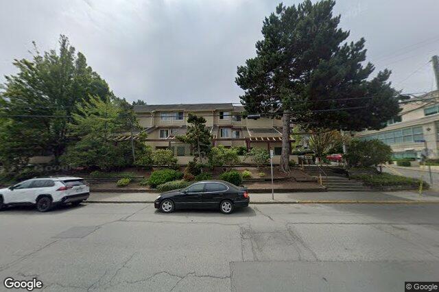 Street view of 101 – 1625 Oak Bay Ave, Victoria