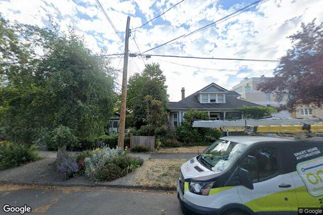 Street view of 1525 Davie St, Victoria