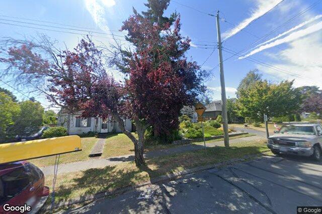 Street view of 989 Dunsmuir Rd, Esquimalt