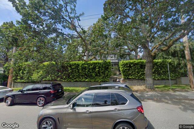 Street view of 1566 Hampshire Rd, Oak Bay