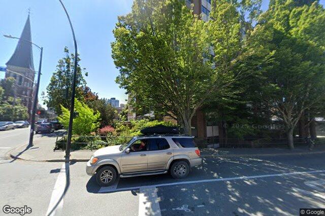 Street view of 809 – 1630 Quadra St, Victoria