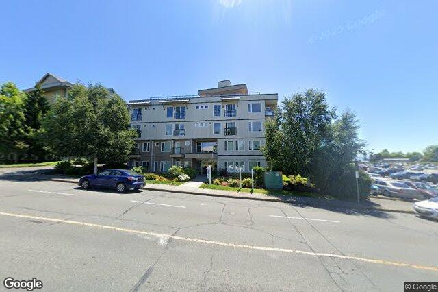 Street view of 213 – 1405 Esquimalt Rd, Esquimalt