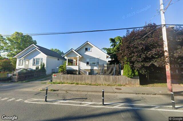 Street view of 951 Caledonia Ave, Victoria