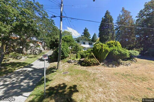 Street view of 628 Fernhill Rd, Esquimalt