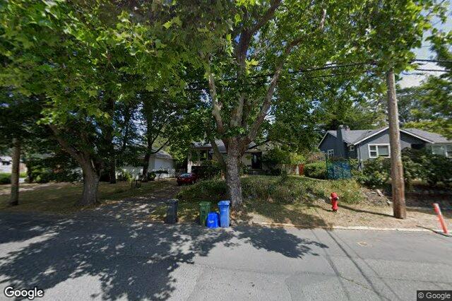 Street view of 2324 Cranmore Rd, Oak Bay