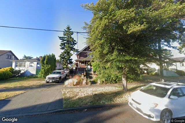Street view of 1015 Empress Ave, Victoria