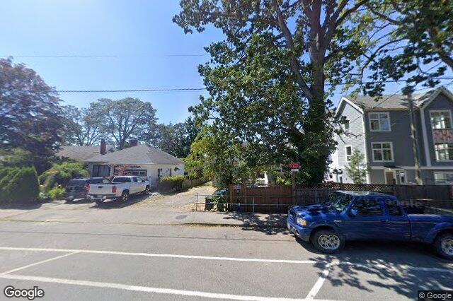 Street view of 7 – 2538 Shelbourne St, Victoria