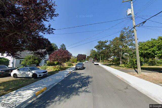 Street view of 2399 Dalhousie St, Oak Bay