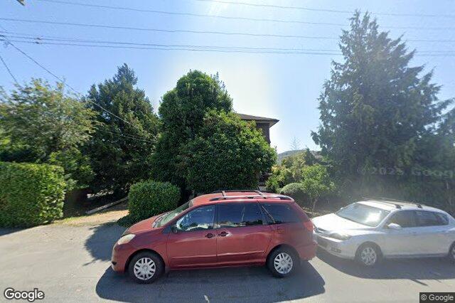 Street view of 1935 Haultain St, Saanich