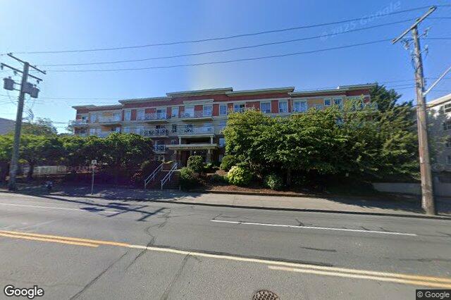 Street view of 205 – 1371 Hillside Ave, Victoria