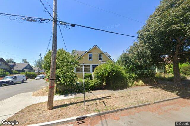 Street view of 1102 Vista Hts, Victoria
