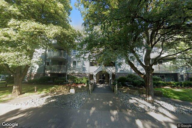 Street view of 403 – 2710 Grosvenor Rd, Victoria