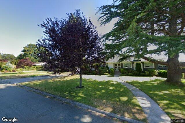 Street view of 2700 Dorset Rd, Oak Bay
