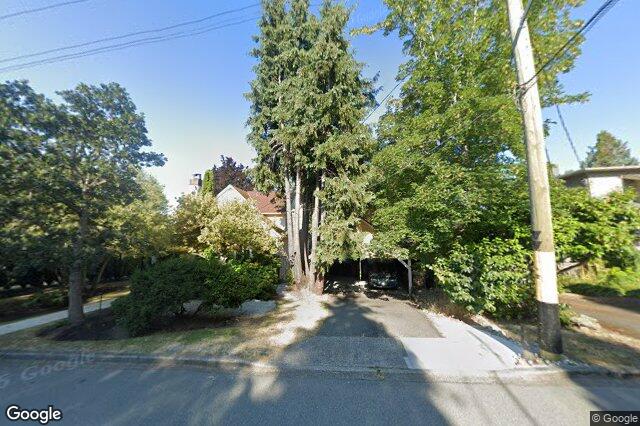 Street view of 2832 Cadboro Bay Rd, Oak Bay
