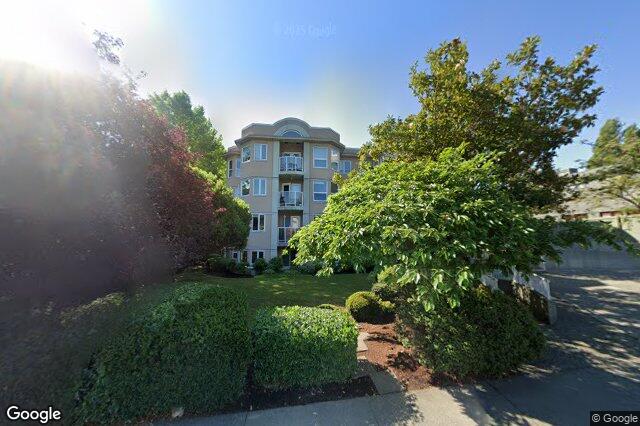 Street view of 408 – 1519 Hillside Ave, Victoria