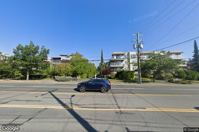 Street view of 402 – 1536 Hillside Ave, Victoria