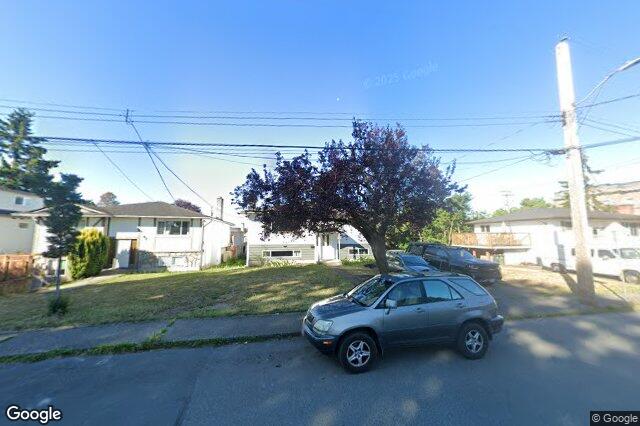 Street view of 509 Sumas St, Victoria