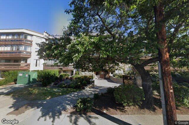 Street view of 403 – 1560 Hillside Ave, Victoria