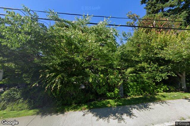 Street view of 407C – 1115 Craigflower Rd, Esquimalt