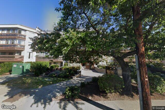 Street view of 309 – 1560 Hillside Ave, Victoria