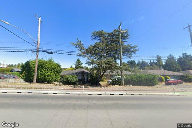 Street view of 210 – 1075 Tillicum Rd, Esquimalt