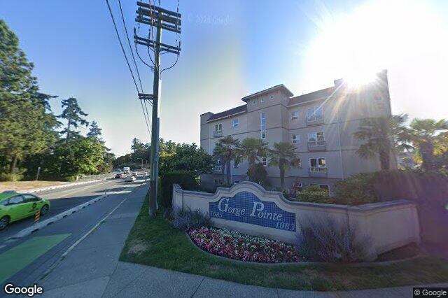 Street view of 104 – 1085 Tillicum Rd, Esquimalt