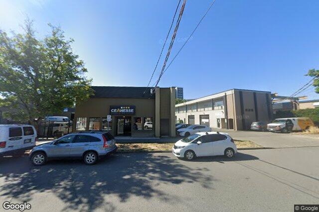 Street view of 3 – 625 Alpha St, Victoria