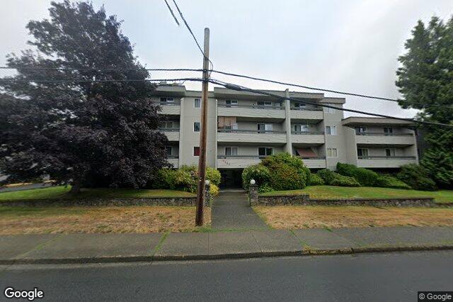 Street view of 403 – 3235 Quadra St, Saanich