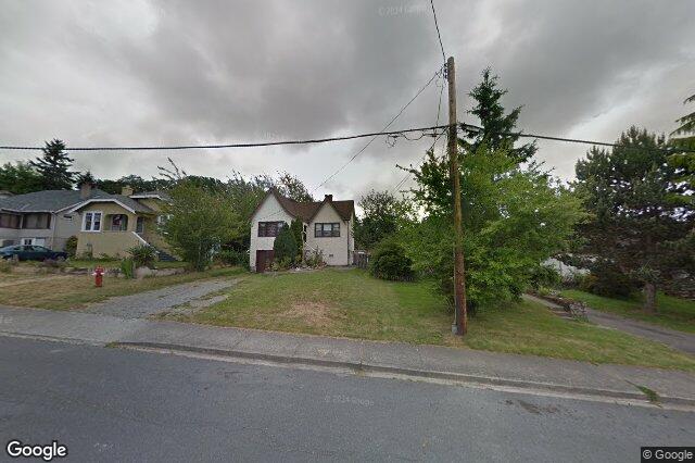 Street view of 304 – 3333 Glasgow Ave, Saanich