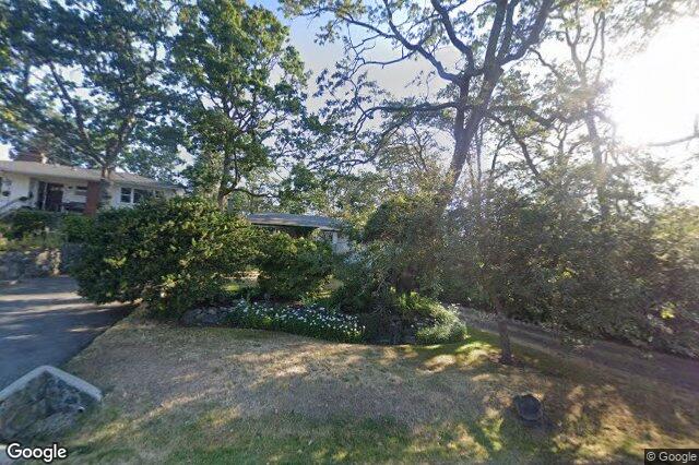 Street view of 1610 Sonria Pl, Saanich