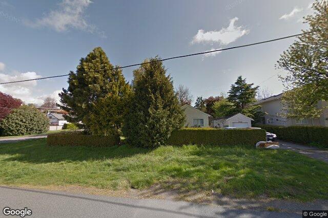 Street view of 4 – 913 Dale St, Saanich