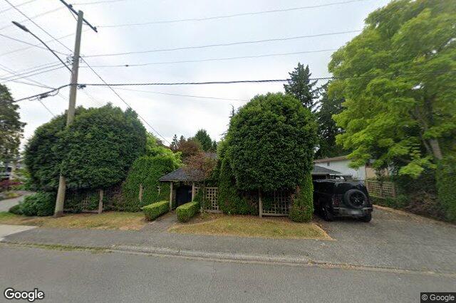Street view of 2065 Avondale Rd, Oak Bay
