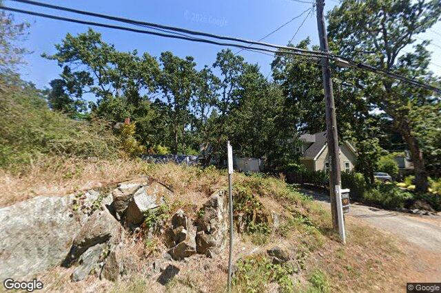 Street view of 2784 Tudor Ave, Saanich