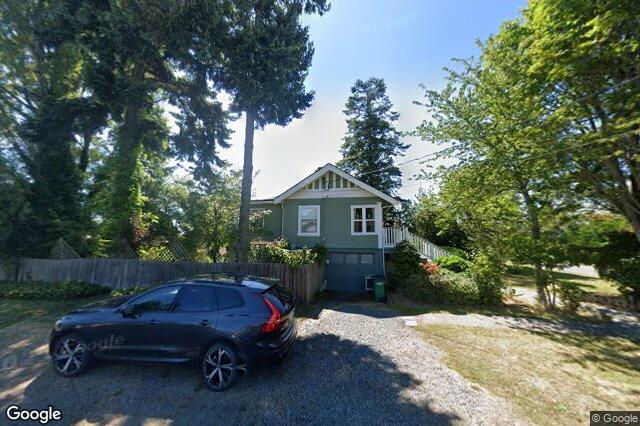 Street view of 999 Darwin Ave, Saanich