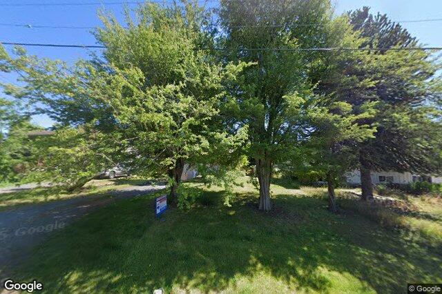 Street view of 941 Dunn Ave, Saanich