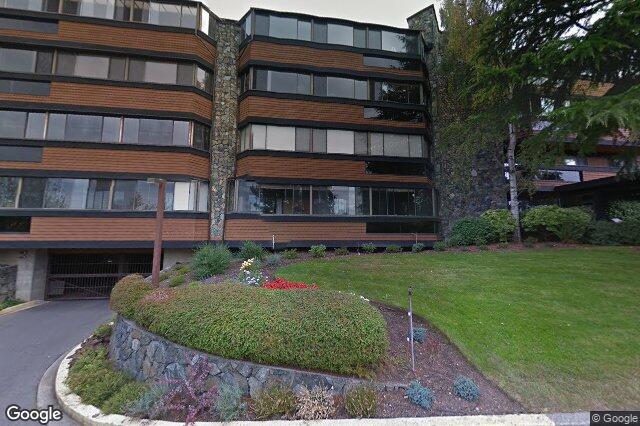 Street view of 304 – 1106 Glenora Pl, Saanich
