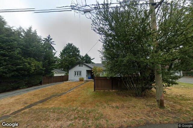 Street view of 3919 Quadra St, Saanich