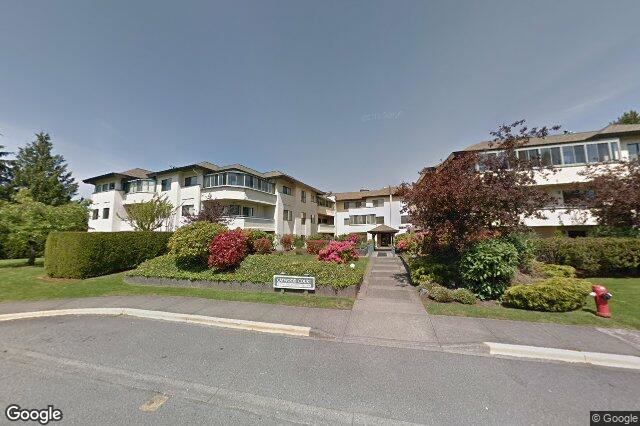 Street view of 201 – 3900 Shelbourne St, Saanich