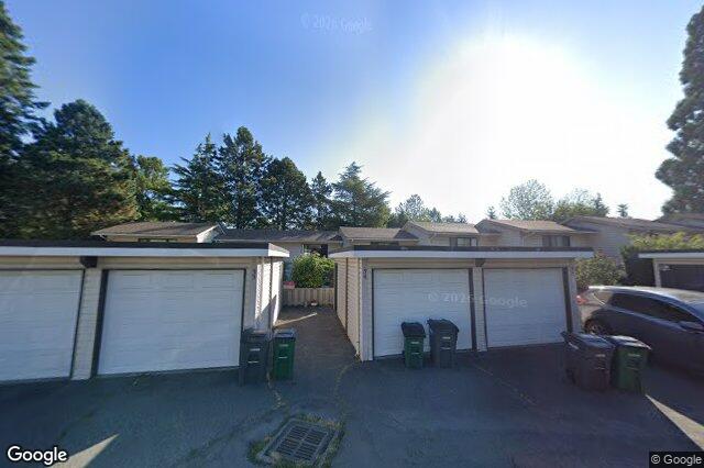 Street view of 32 – 610 McKenzie Ave, Saanich